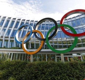 وفد لجنة الشباب والرياضة النيابية الى لوزان للتباحث مع رئيس اللجنة الاولمبية الدولية بشأن عدة ملفات رياضية