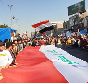 بالصور.. خروج مسيرات طلابية كبيرة في بغداد والبصرة تأييدا للمتظاهرين