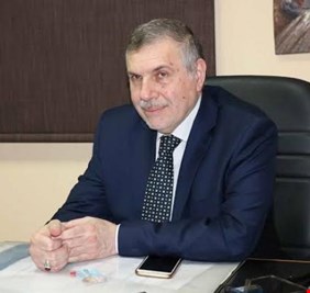 فتنة في ساحات الإحتجاج .. علاوي يشق صفوف المتظاهرين، ويدق الاسفين بين الثوار !