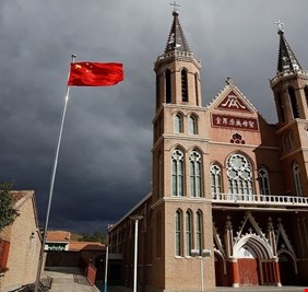 اجتماع نادر رفيع المستوى بين الفاتيكان والصين