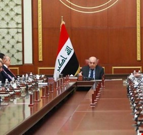 حذرنا فوقع المحذور.. في اجتماع مجلس الوزراء اليوم .. ثامر الغضبان  يصدر قراراً يدمر فيه ميزانية الدولة المدمرة اصلاً !