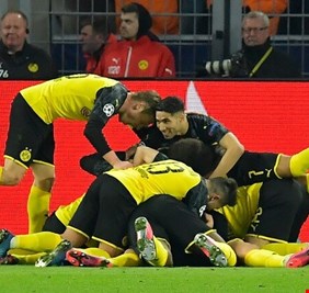 دورتموند يلدغ سان جيرمان بثنائية هالاند