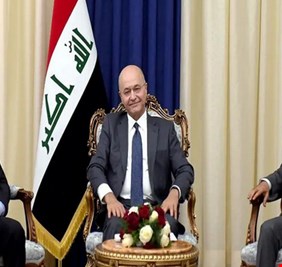 وأخيراً.. الولايات المتحدة (تتدخل) بقوة لحماية المتظاهرين، ومسؤول امريكي بارز  يلتقي الرؤساء الثلاثة !