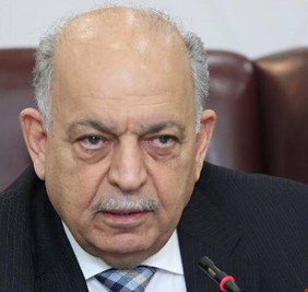 بالوثائق .. مقابل 5 مليون دولار (رشوة) .. وزير النفط يفرض شركة 