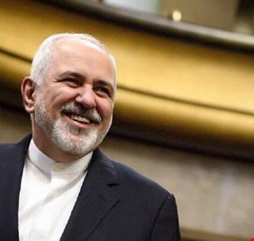 ظريف للصحفيين: أقسم أنني لست مصابا بفيروس 