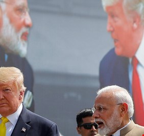 ترامب يشيد بمودي ويصفه بـ