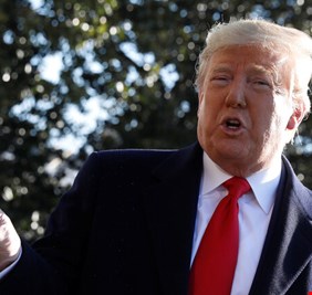 ترامب يمدد العقوبات 