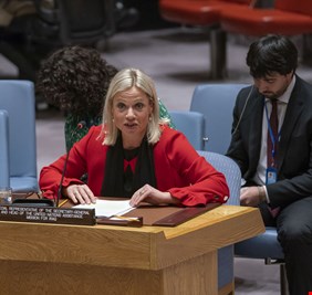 العراق قد يواجه تدخلا خارجيا