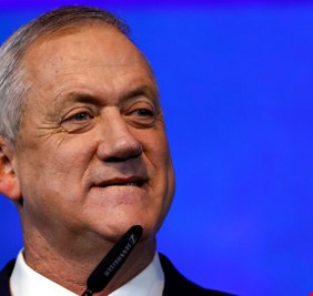 غانتس: عصر نتنياهو انتهى وسأقيم حكومة تنتشل إسرائيل من الكراهية والانشقاق