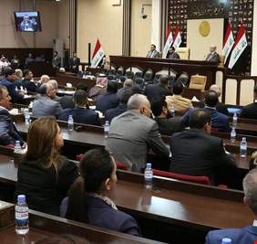عشرة نواب عراقيين مصابين بــ 