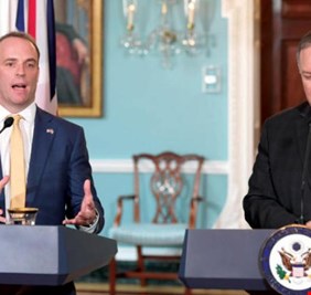 امريكا وبريطانيا يتفقان على ردع قاس، ويتعهدان بأخذ الثأر لضحايا معسكر التاجي