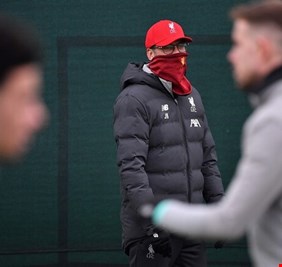 تعليقا على إيقاف الدوري الإنجليزي.. كلوب: كرة القدم لم تعد أولوية