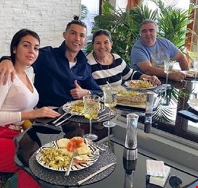 ما حقيقة تحويل رونالدو فنادقه إلى مستشفيات مجانية لعلاج المصابين بكورونا؟