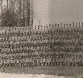 الدورة السابعة عشرة للكلية العسكرية.. دورة مجنونة تخرج منها ثلاثة رؤساء، وعشرون وزيراً، وشاعر وخمسة عشر (معدوم)!