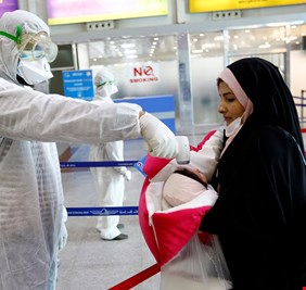 عضو بالصحة العالمية يكشف عن تطور مهم في العراق من شأنه احتواء كورونا وتطويقه.