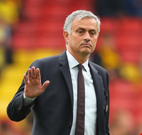 مورينيو يكشف تشكيلته المثالية