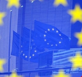 رويترز : دول رئيسية بالاتحاد الأوروبي اتفقت على دعم اقتصادي لمواجهة كورونا