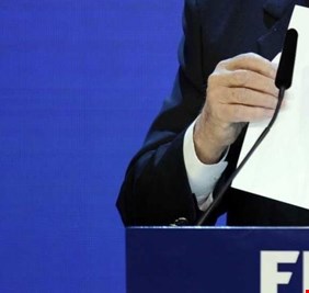 هل تستضيف أمريكا مونديال 2022 بدلا من قطر؟ .. رئيس فيفا الأسبق يجيب