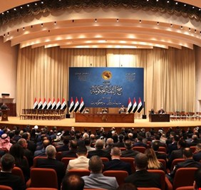 مصادر تؤكد أن (رئيس المخابرات) مصطفى الكاظمي أشهر الكارت الأحمر بوجه وزراء مرشحين !