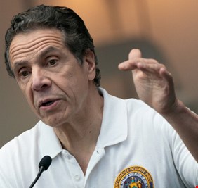 حاكم نيويورك: كل المؤشرات تدل على تراجع جائحة كورونا وتسجيل 507 وفيات جديدة