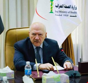 وزير الصحة يحذر من الوقوع بخطأ يسمح بدخول النسخة الأخطر من كورونا للعراق