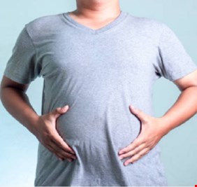 5 أسباب تجعلك تشعر بانتفاخ البطن طوال الوقت