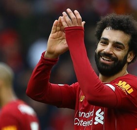 صلاح يسخر من 