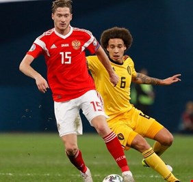 برشلونة مهتم بضم نجم المنتخب الروسي