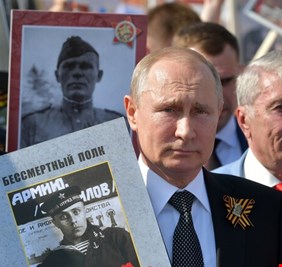 بينهم ترامب وجونسون وماكرون.. بوتين يهنئ حلفاء الحرب العالمية الثانية بذكرى دحر النازية