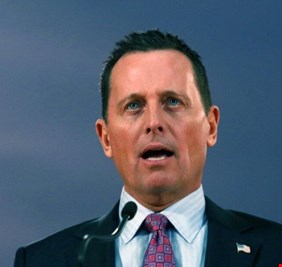 سكرتير مدير المخابرات الأميركي: زعيم شيعي لبناني كبير سيعلن موقفاً متقدماً تجاه المثليين قريباً .. فمن هو هذا الزعيم اللبناني الكبير؟