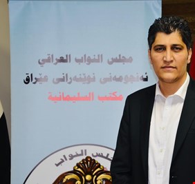 نائب كردي يشن هجوماً عنيفاً على حزب بارزاني، ويتهمه بوضع خطة  لعزل العراق عبر ترشيحه شخصية فاسدة لحقيبة الخارجية !