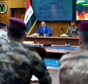 قانوني يحدد مادة بالدستور تمنح الحق للكاظمي لتعيين رئيس أو قائد للحشد