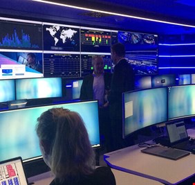 زمن الحجر بسبب كورونا.. خطر على حساباتنا وأموالنا في البنوك!