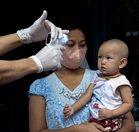 العالم إلى مزيد من كسر 