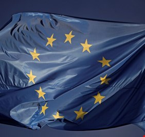 الاتحاد الأوروبي بصدد تمديد العقوبات ضد الحكومة السورية