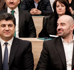 خلاف ”شديد“ يتفجر بين لاهور جنكي وبافل طالباني