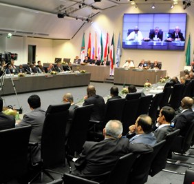 بعد أن ( فتقها ) الغضبان في أوبك، العراق حاول (رتقها)، لكن محاولته فجرت غضب روسيا والسعودية، بل ستطيح بأسعار النفط مرة اخرى !