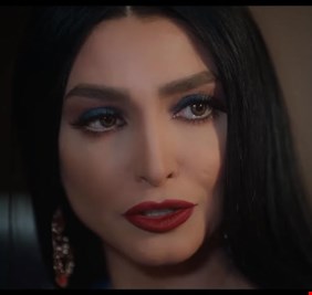 كويتيون يهاجمون روجينا بسبب (البرنس)