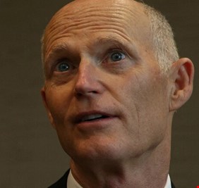 سيناتور أمريكي: الصين تحاول إفشال تطوير لقاح ضد كورونا