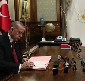 أردوغان يغير حكام نصف أقاليم بلاده