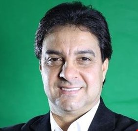 اصابة اللاعب الدولي  السابق احمد راضي بكورونا