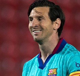 بعد غياب 98 يوما.. ميسي يفتتح عودته برقم قياسي جديد