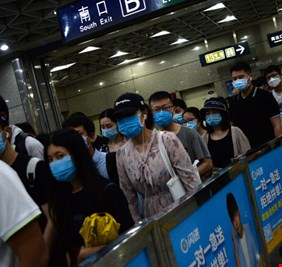 الصين تسجل 49 إصابة جديدة بكورونا ومخاوف من موجة وبائية ثانية