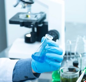 علماء أكسفورد يجدون أول عقار لكورونا منقذ للحياة بعد تجربة 