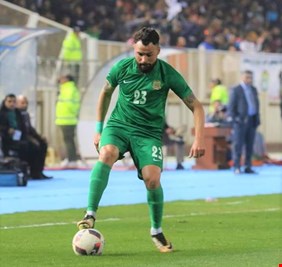 الطلبة يظفر بخدمات وليد سالم