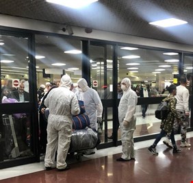اخلاء سبيل مسؤول عراقي متهم بإخراج وافدين من الحجر قادمين من دولتين