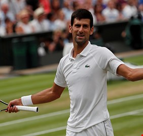 إصابة المصنف أولا عالميا في التنس دجوكوفيتش بكورونا