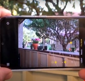 شركة أمريكية تطرح هاتفا منافسا سعره أقل من 100 دولار !