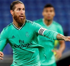 ريال مدريد يضع راموس أمام خيارين لتجديد عقده