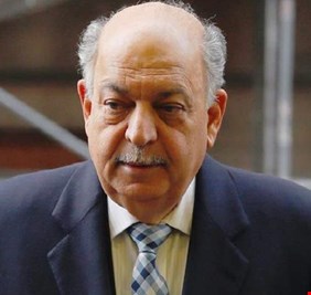 بسبب تستره على بيع النفط لإسرائيل .. نائب يطالب باستدعاء وزير النفط السابق ثامر الغضبان  والتحقيق معه